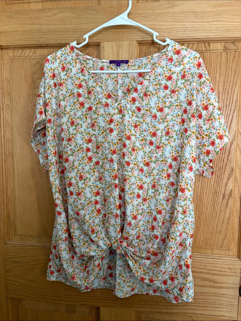 West Kei Floral V‑Neck Twist Front Blouse in White and Coral